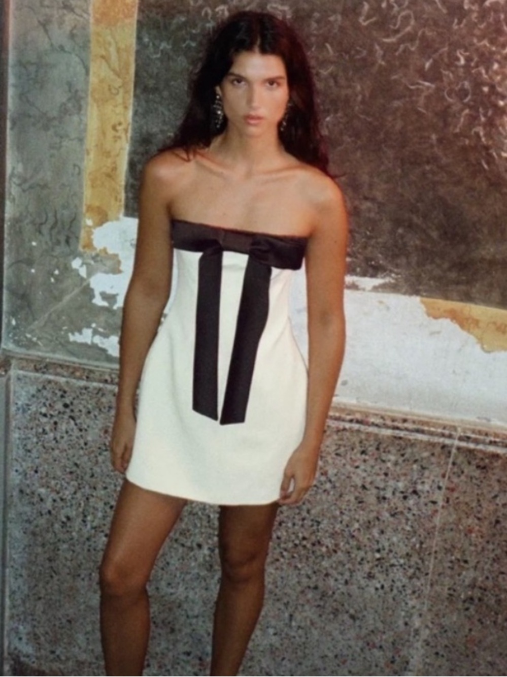 NWT. Zara Oyster White Strapless Contrast Bow Short Dress. Size M, L.